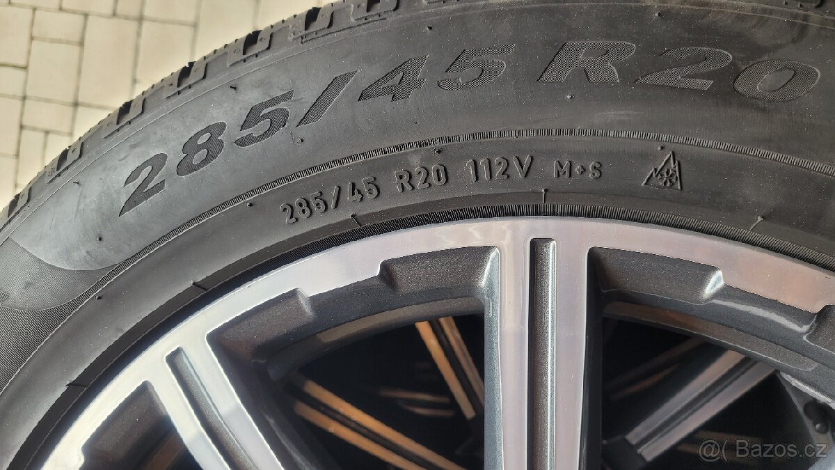 Prodám zimní pneu 285/45 R20 - 6