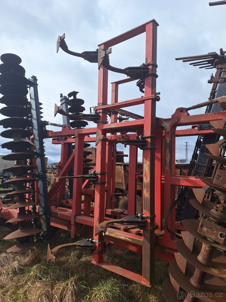 Kypřič Grégoire Besson - 6