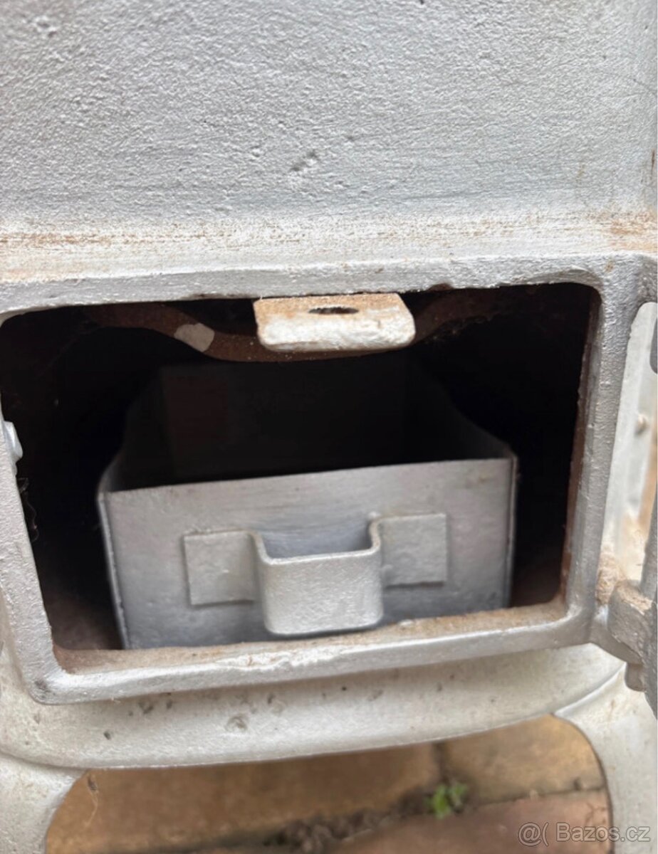 Litinová kamna s plotnou - 6