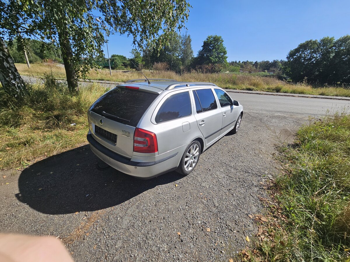 Škoda octavia 2 combi 2.0 tdi 103kw elegance - 6