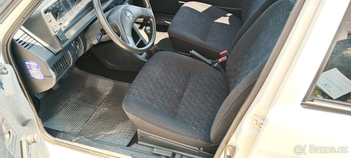 ŠKODA FAVORIT SPECIAL LINE - 6