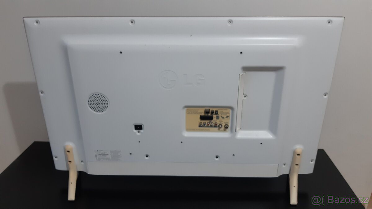 Televizní stolek+televize - 6