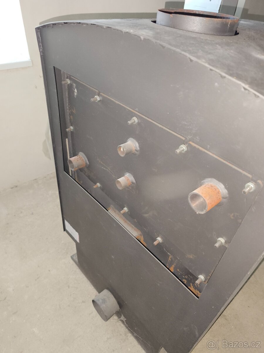 Krbová kamna s výměníkem plus radiátory - 6