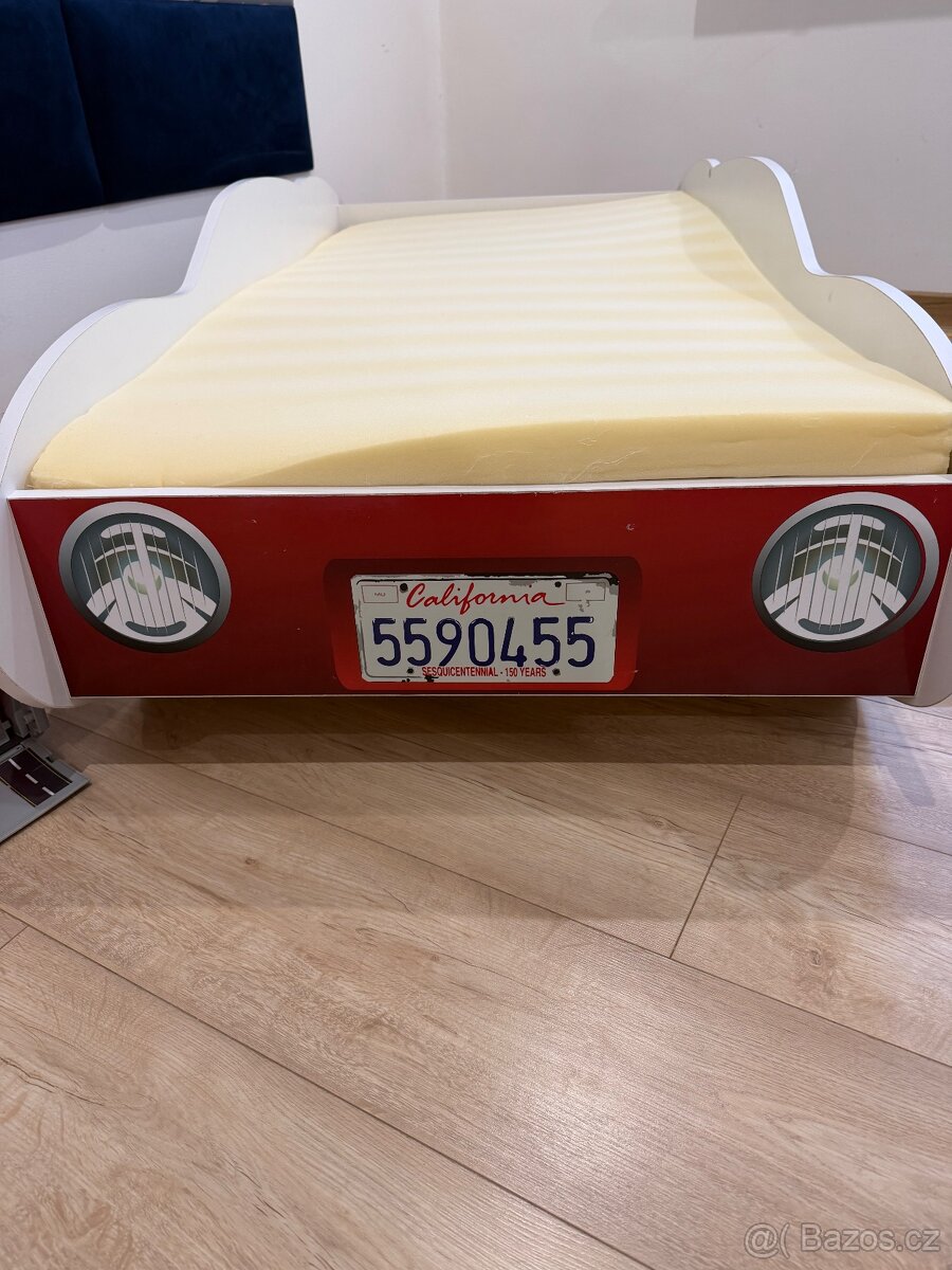 Dětská postel ve tvaru závodního auta - 6