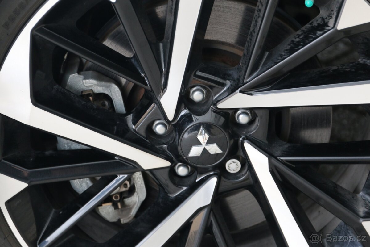 Mitsubishi Outlander 2.4 ,7míst, intense - 6