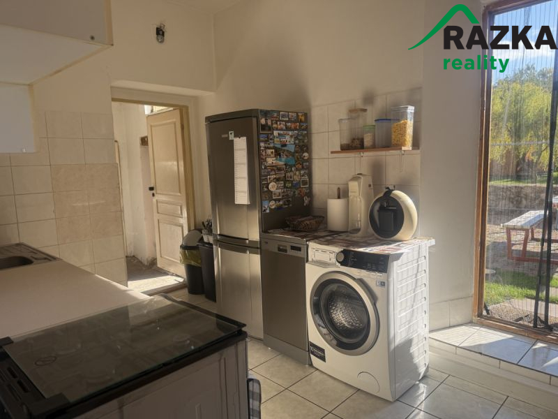 Rodinný dům 4+1 (220 m2) Stráž u Tachova - 6