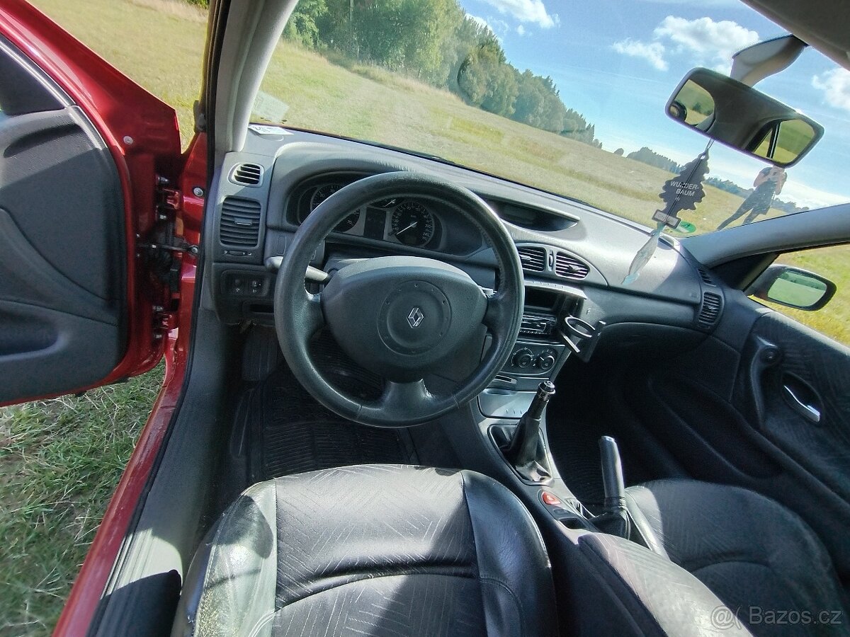 Renault lagunu 2 - 6