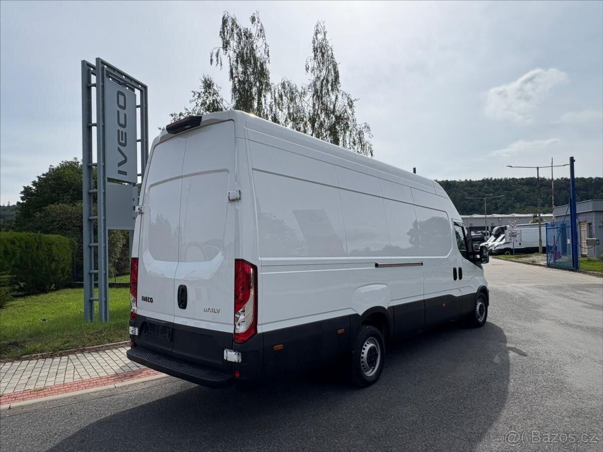 Iveco Daily 3,0 35S18HA8V 18cm3 (2024) - 6