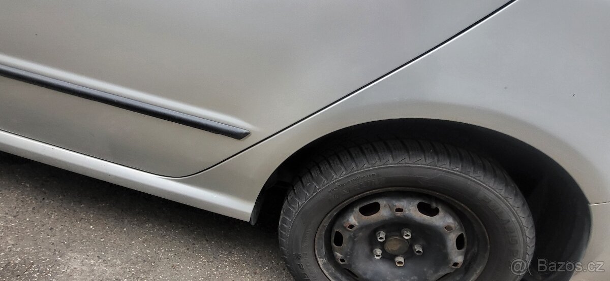 ŠKODA Fabie combi 1.4 16v r.v.2003 nekorodovaná - 6