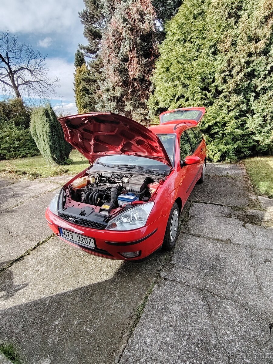 Prodám Ford Focus 1.6 benzín kombi - 6