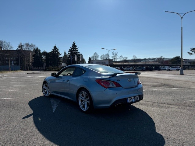 Hyundai Genesis Coupe V6 3,8i automat, 223kW - 6