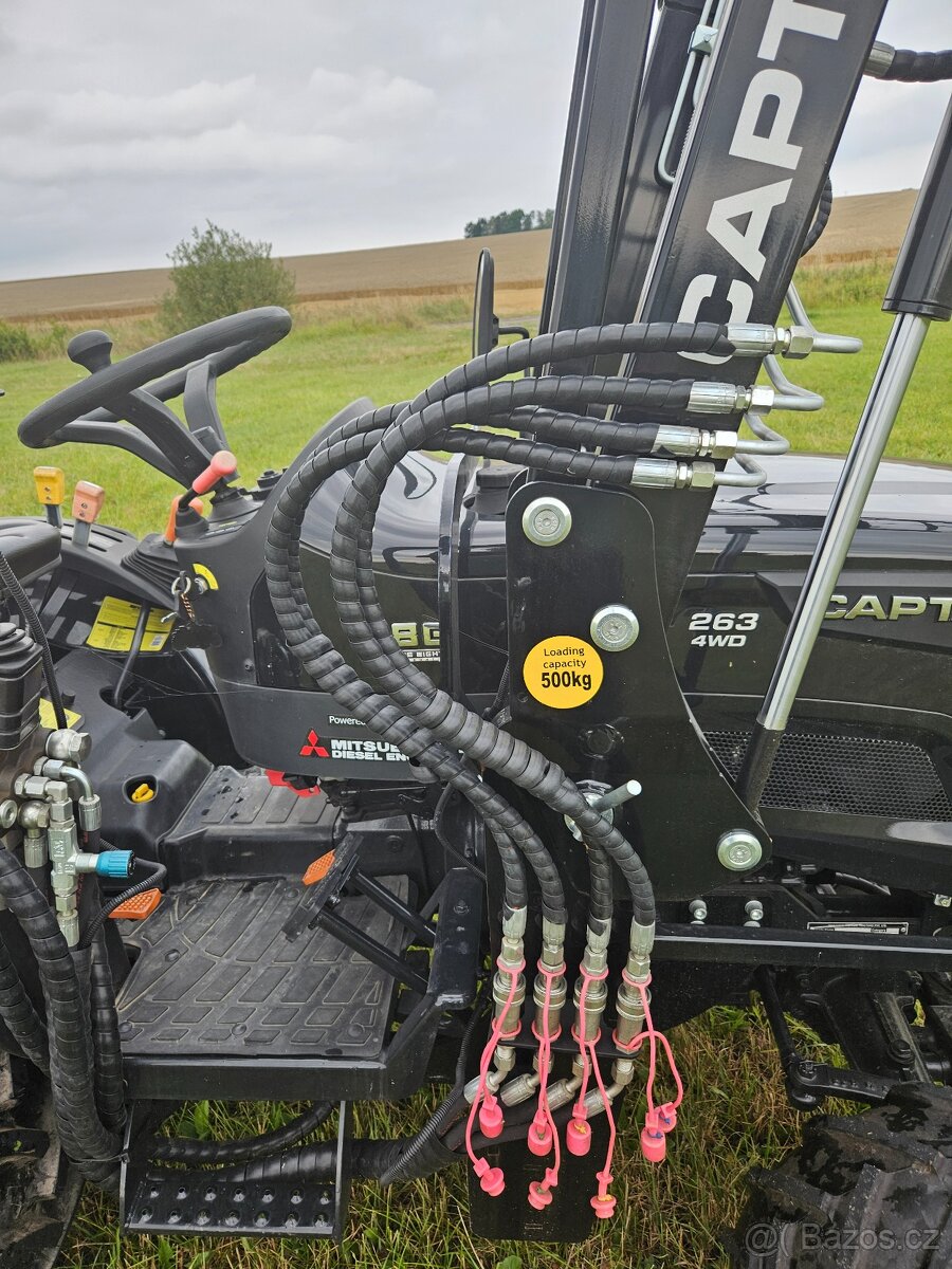Captain 263 s čelním nakladačem - 6