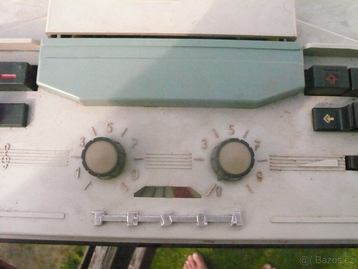 Magnetofon TESLA - 6