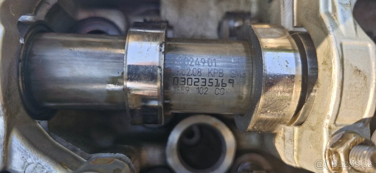 Hlava motoru hlava valcu audi A6 4F 3.0 tdi - 6