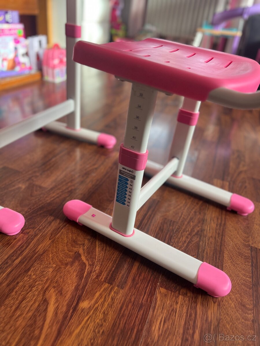 Rostoucí stůl + židle - 6