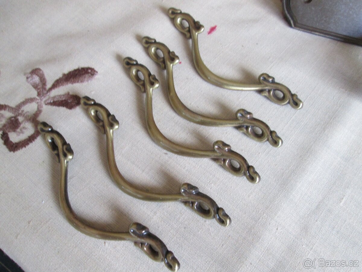 STAR.KOVÁNÍ NA NÁBYTEK - 6