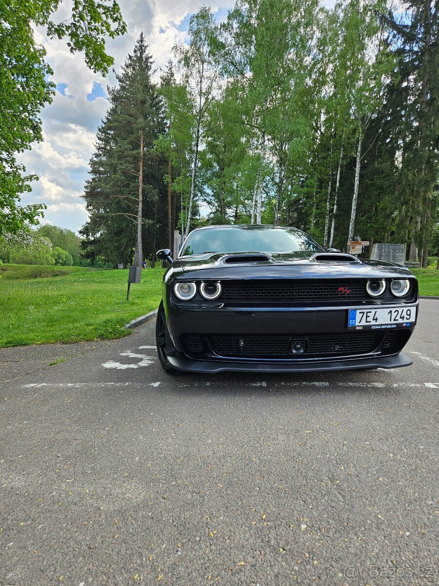 Dodge challenger 5.7 hemi - 6