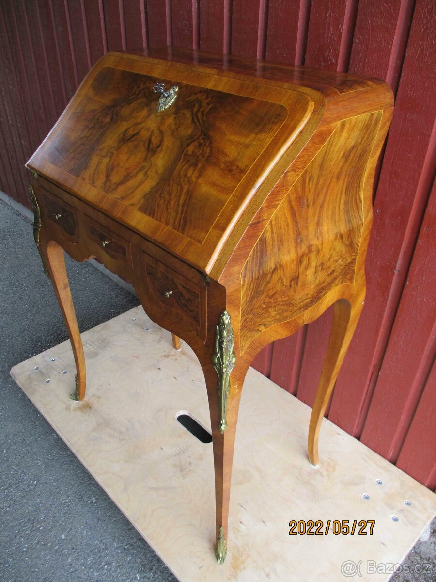 Sekretar orechova korenice - AKCE - 6