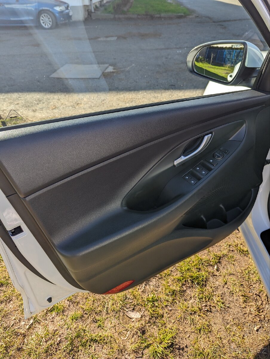 Hyundai i30 fastback - 6