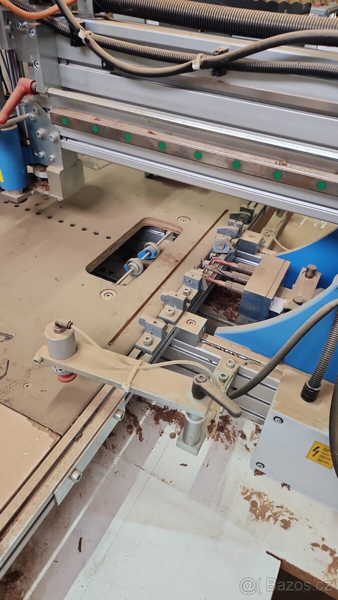 Strojní kolíkovačka HETTICH BLUEMAX MINI - 6