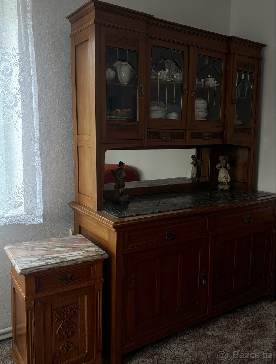 Kompletní historická sada nábytku - 6