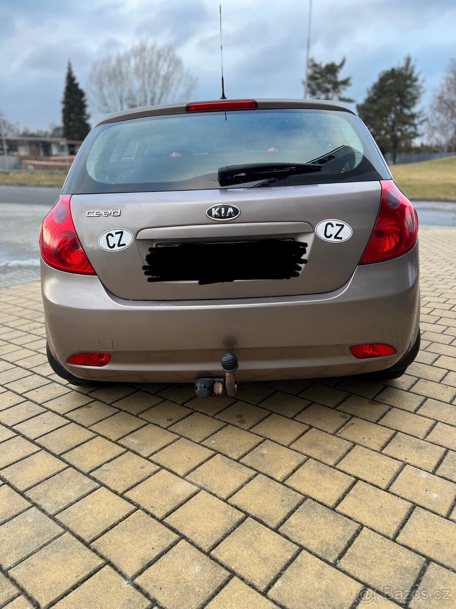 Kia Ceed 1.4 benzín 80 kw Rv-2008 - 6