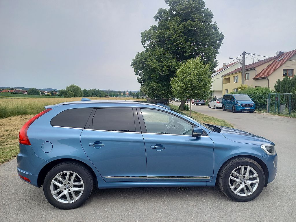 Volvo XC60 2.0D4 140kw+Automat+DPH+ROZVODY - 6