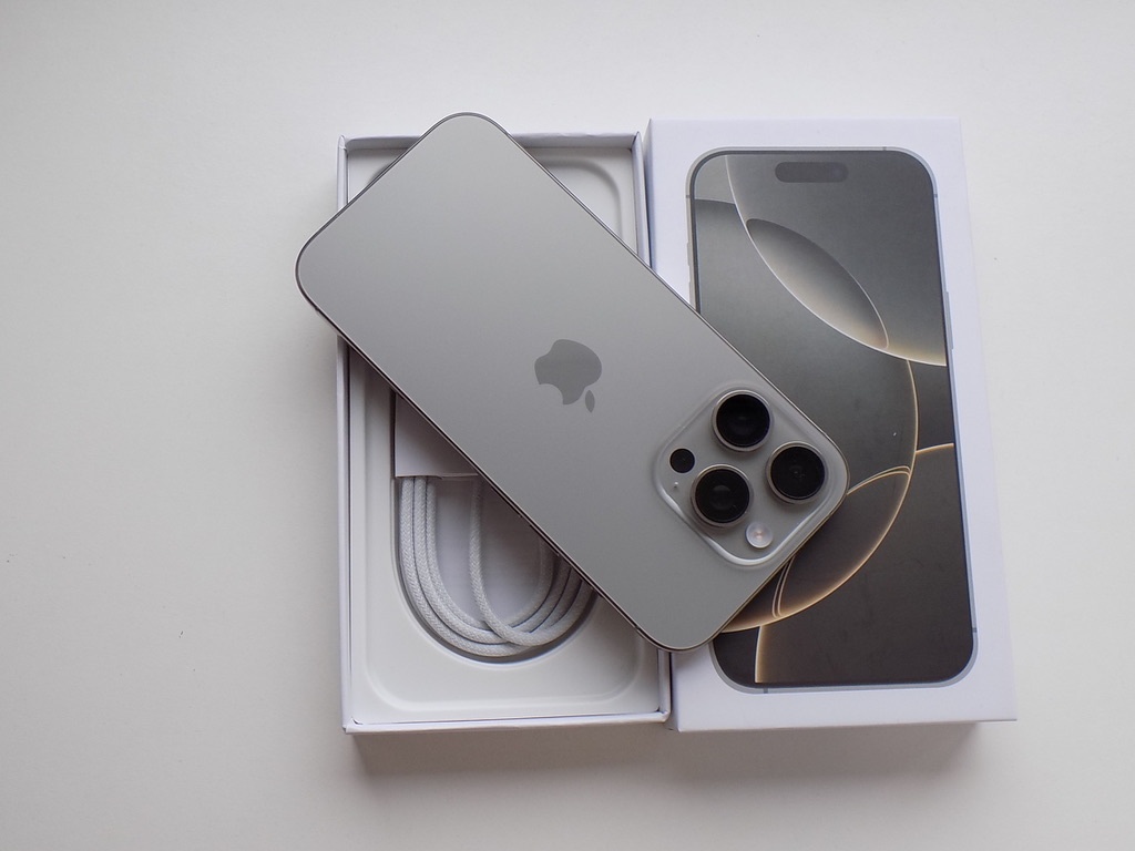  APPLE iPhone 16 Pro MAX 256GB Přírodní Titan - ZÁRUKA -TOP - 6