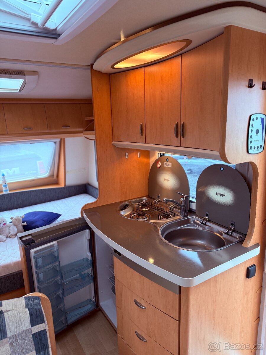 Hobby DeLuxe 400SF/2008/1.350KG/4MÍSTA - 6