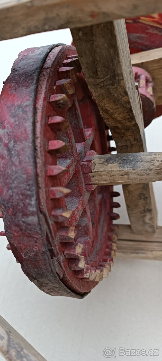 Historická,kineticka drevená hračka ( dekorácia) - 6