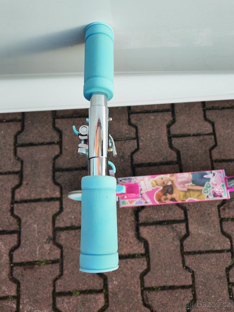 Koloběžka Barbie, skládací - 6