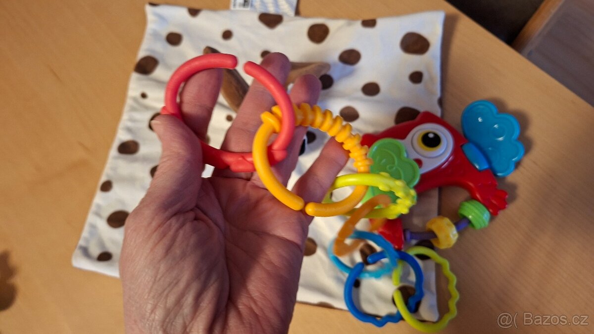 Lucka A - sada usínáček, chrastítko, řetěz - 6