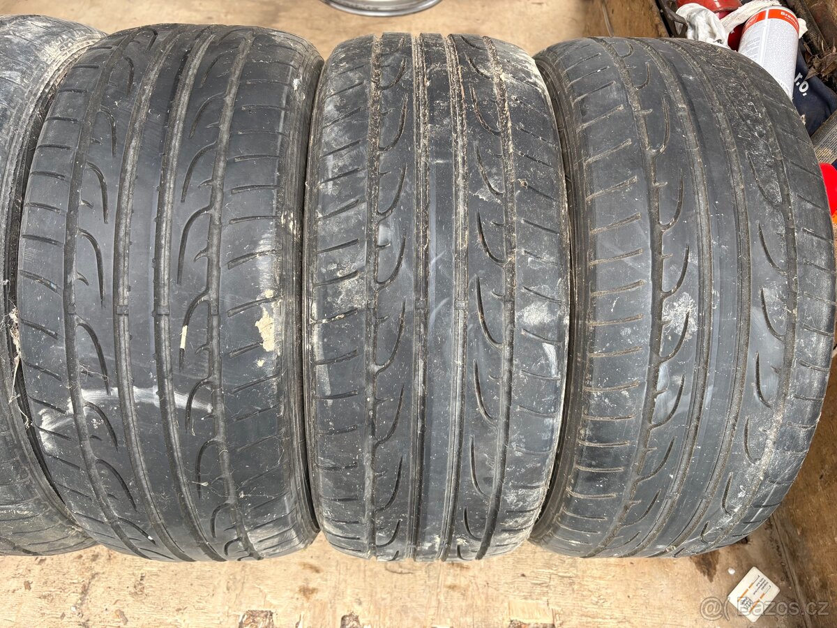 215/45/16 - 6