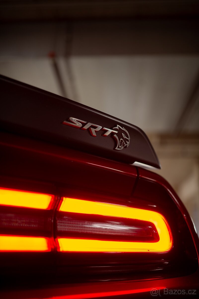 Dodge Challenger hellcat Redeye - 6