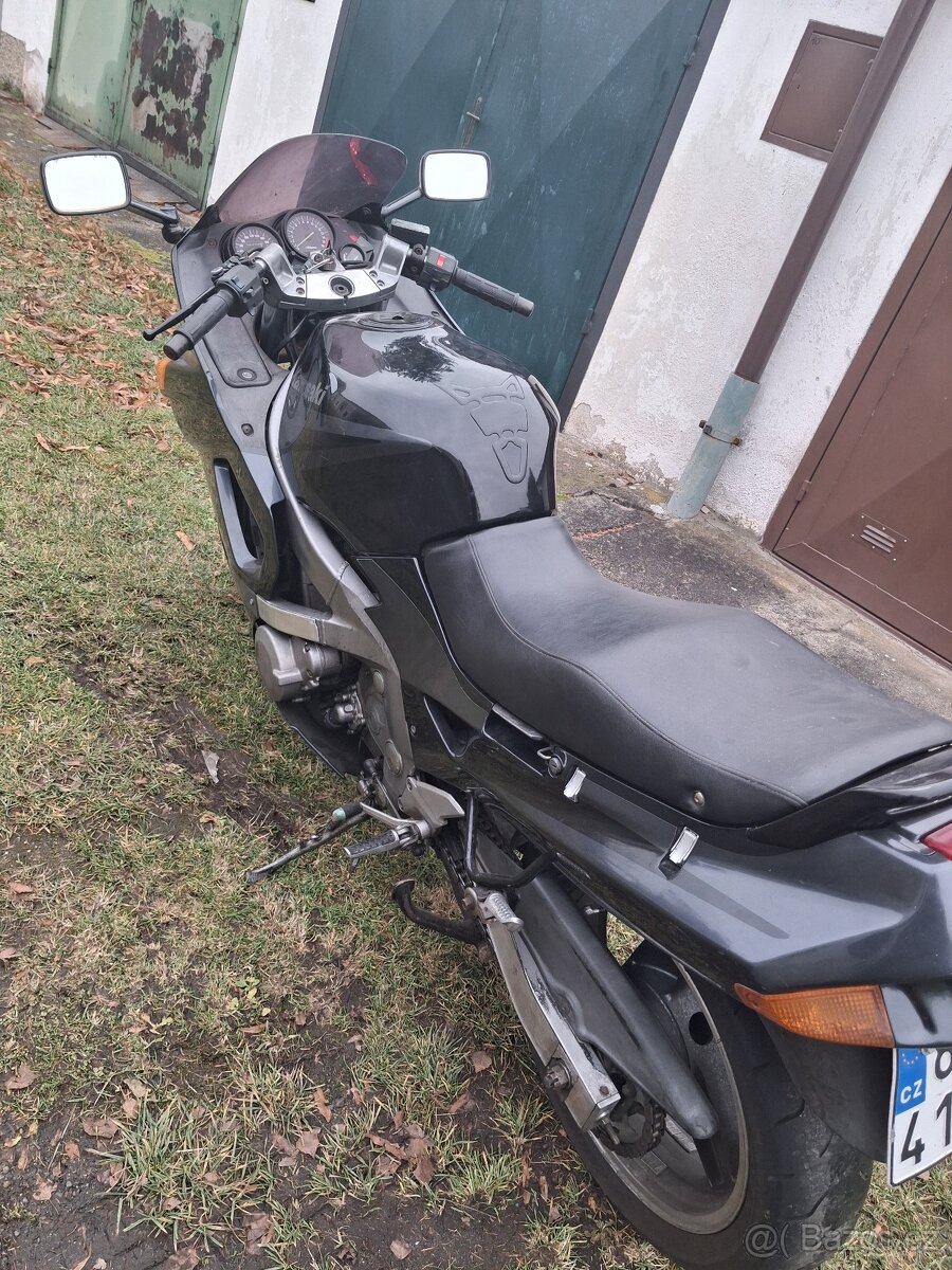 Kawasaki zzr600 - 6