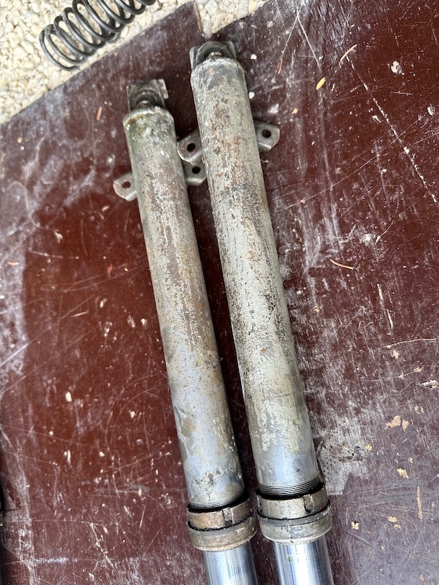 Predám prední tlumiče, vidlice JAWA 250/353 350/354 kyvacka - 6