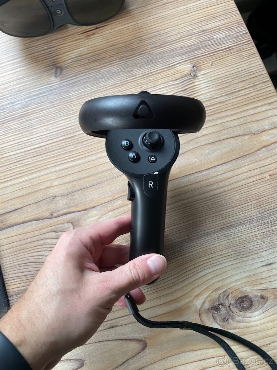 HTC Vive XR Elite – málo používané VR brýle - 6