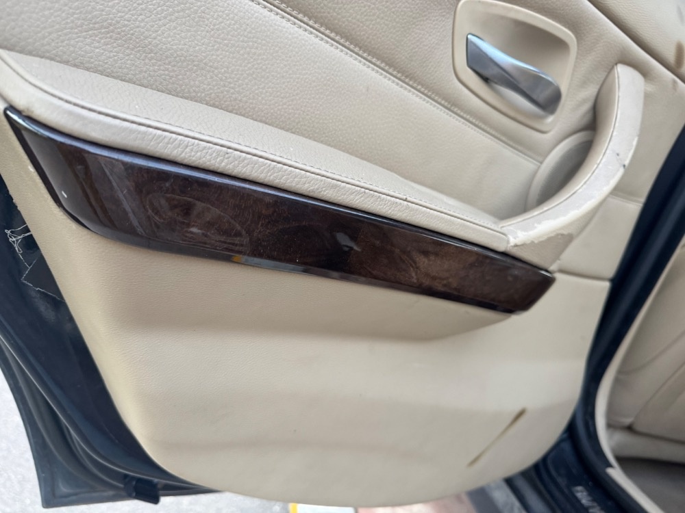 BMW E90 El.Sportsitze, Roletky, Dřevěný dekor - 6