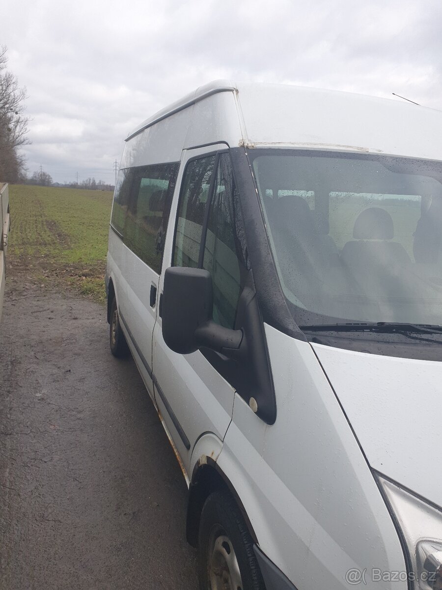 Ford Transit 2.2 2011 9 míst - 6