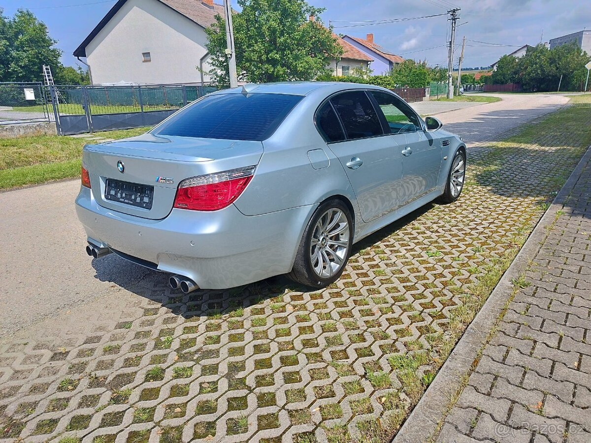 BMW E60 M5 facelift - 6