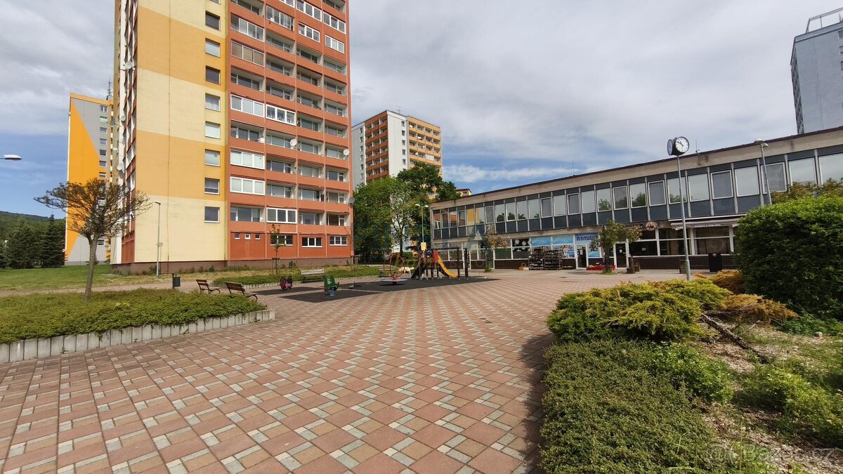 Prodej bytu, 4+1, 85 m2, OV, Chomutov, ul. Seifertova - 6