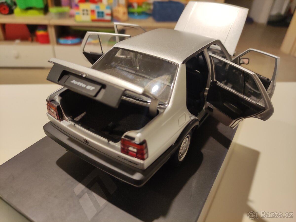 VW Jetta 2 GT 1:18 Mision model - 6