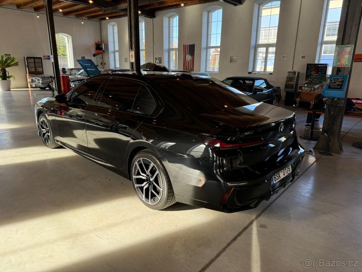 BMW 740D XDRIVEMpaketB&W - 6