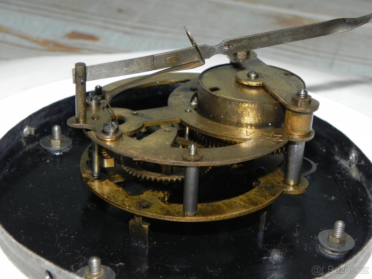 Staré hodiny Junghans - 6