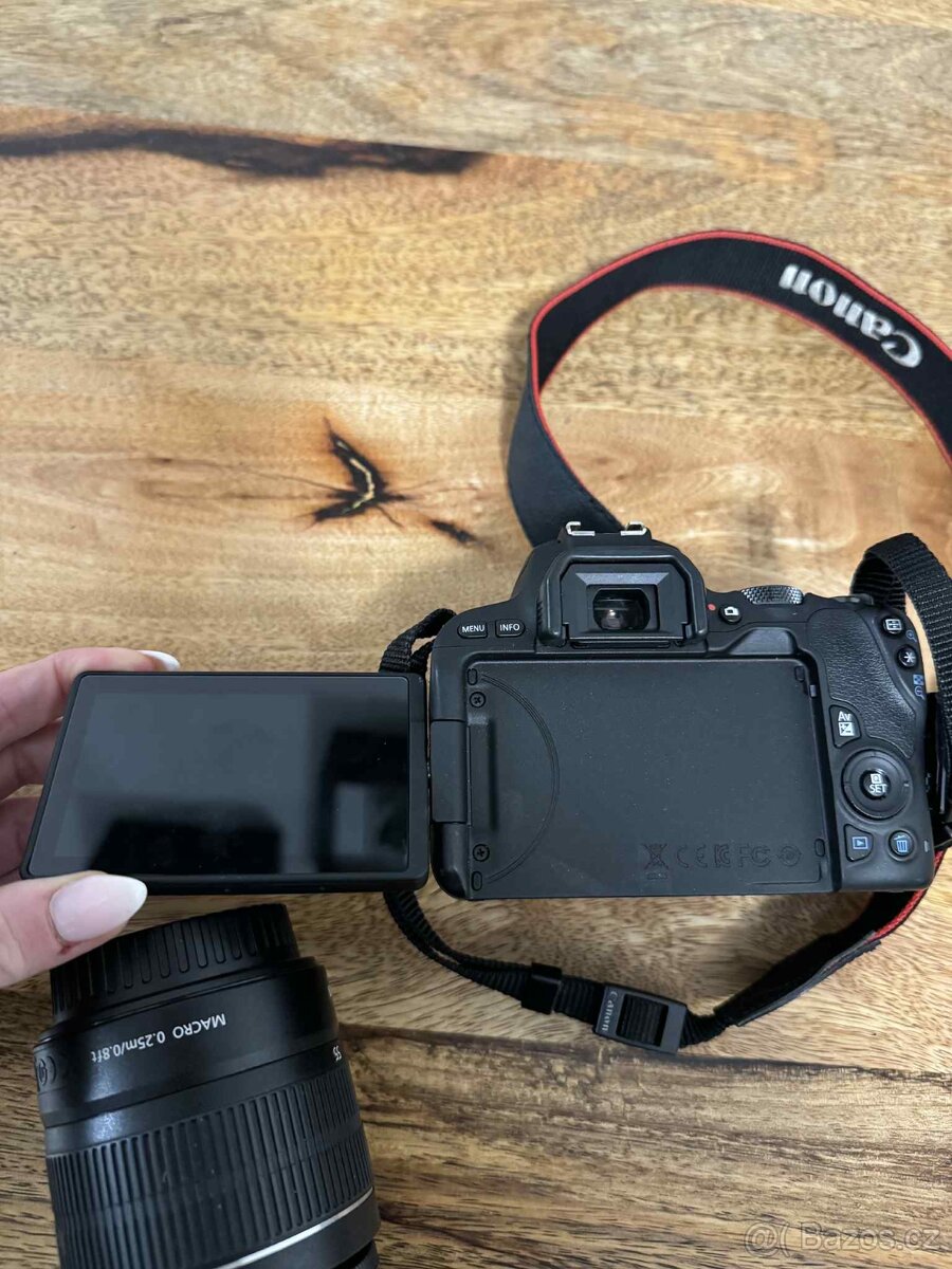 Canon EOS 200D + 2× objektiv - set - 6