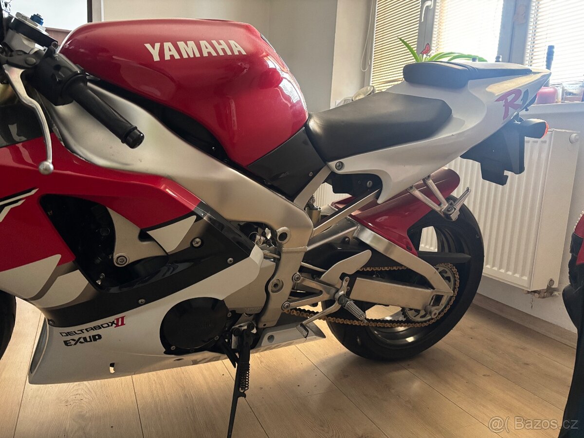 Yamaha R1 1999 - 6