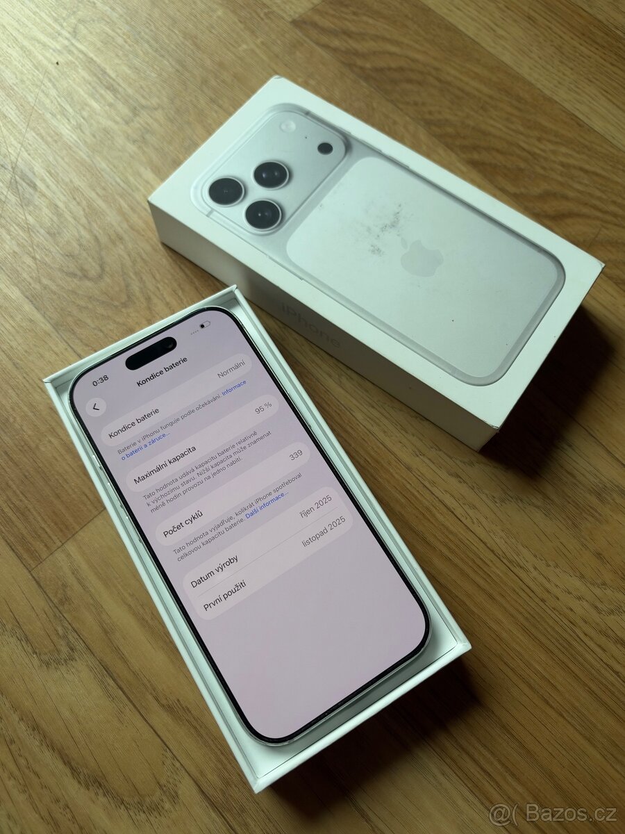 Apple iPhone 17 Pro 256GB stříbrný - 6
