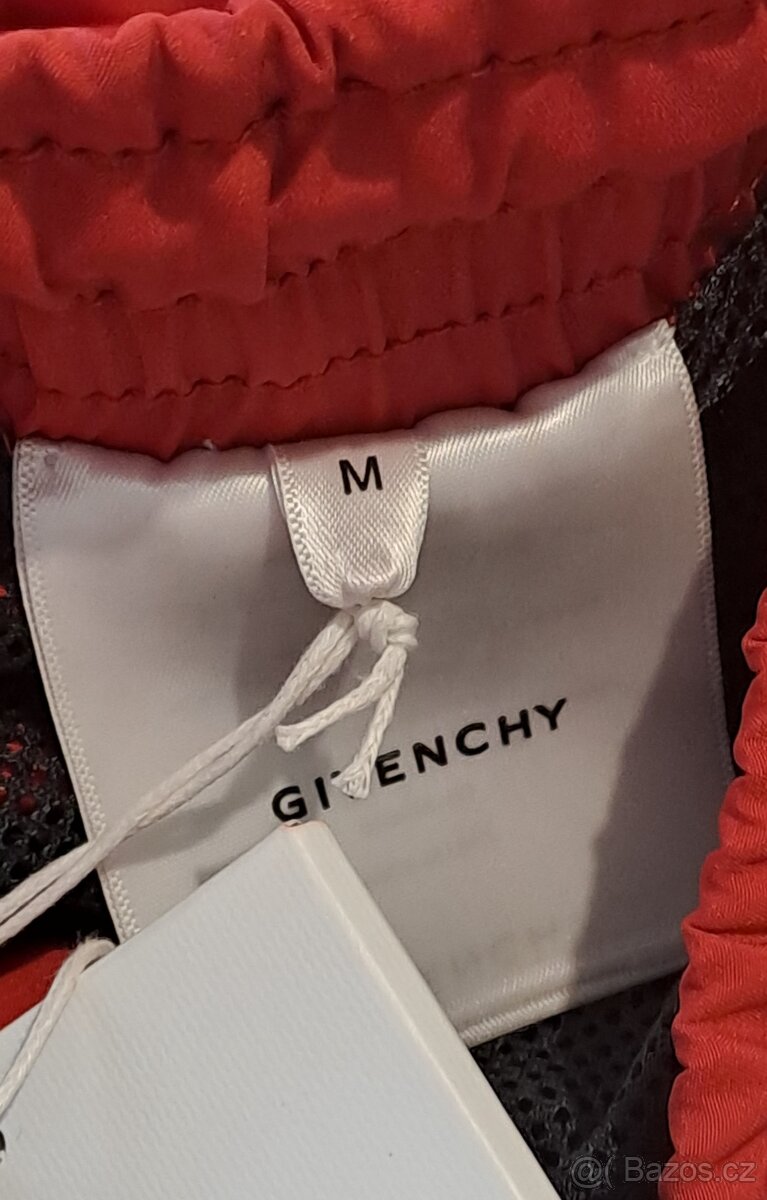 GIVENCHY PANSKE PLAVKY 0 - 6