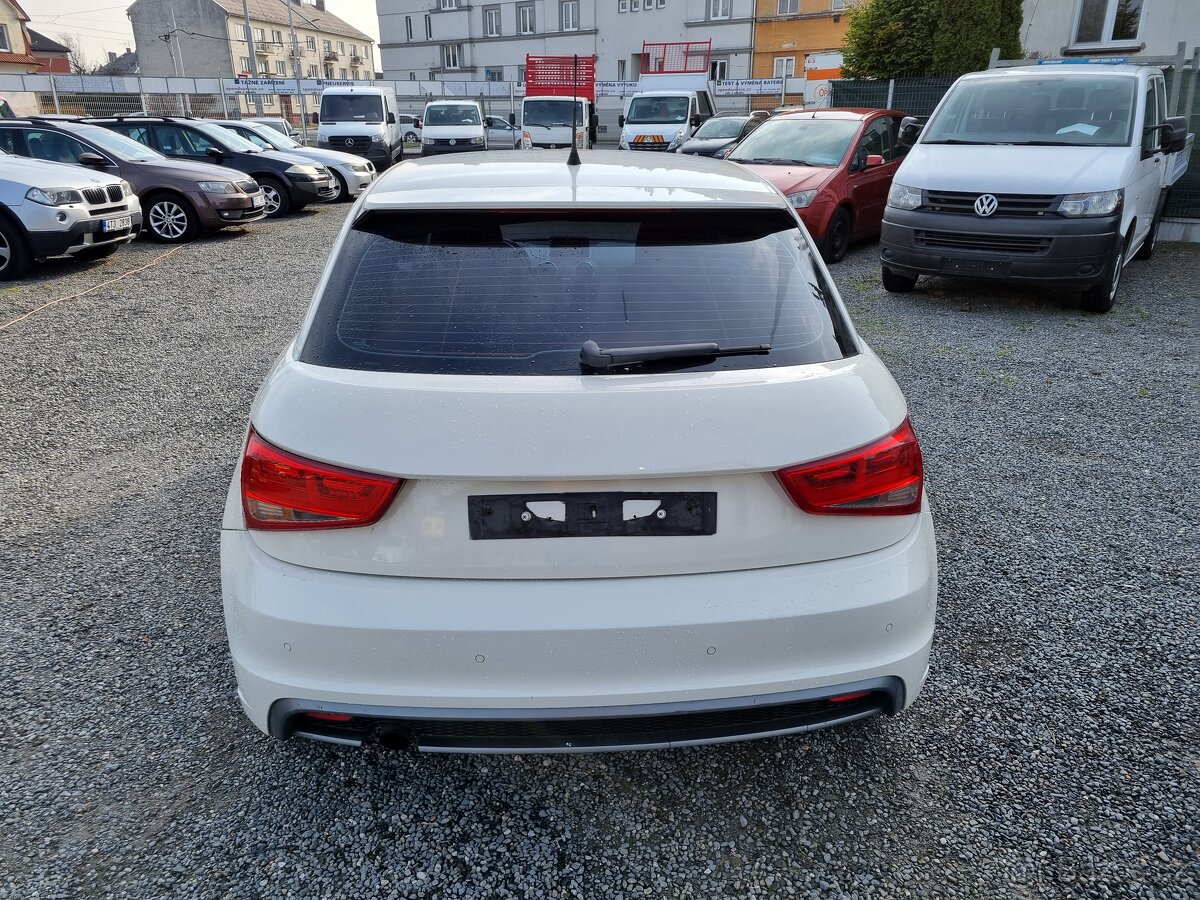 AUDI A1 1.6TDi 77KW R.V.2010 S-LINE - 6