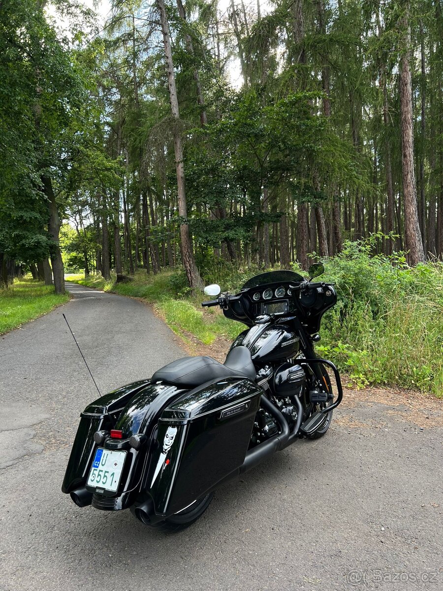 Harley Davidson Street Glide Special FLHXS - 6